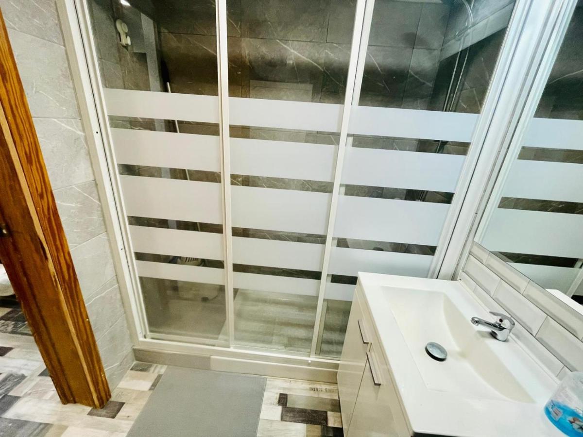 Апартаменти Confortable Estudio Con Terraza, Vistas A La Montana, Mar Y Mas Торремолінос Екстер'єр фото