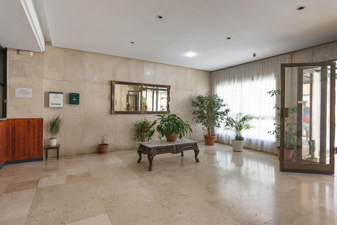 Апартаменти Confortable Estudio Con Terraza, Vistas A La Montana, Mar Y Mas Торремолінос Екстер'єр фото